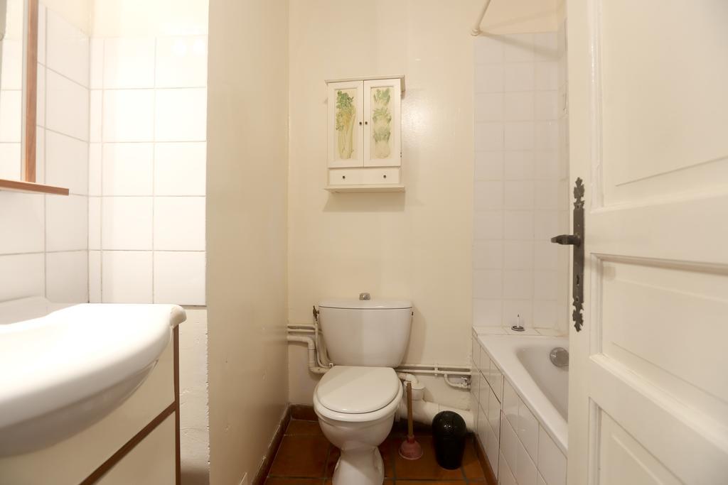 Lovely And Typical 1 Bedroom Parijs Kamer foto